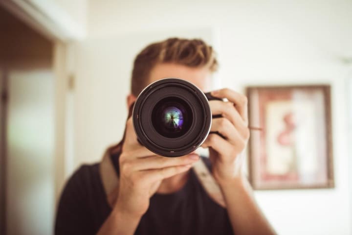 Video thumbnail frame for choosing and hiring a videographer in Cyprus